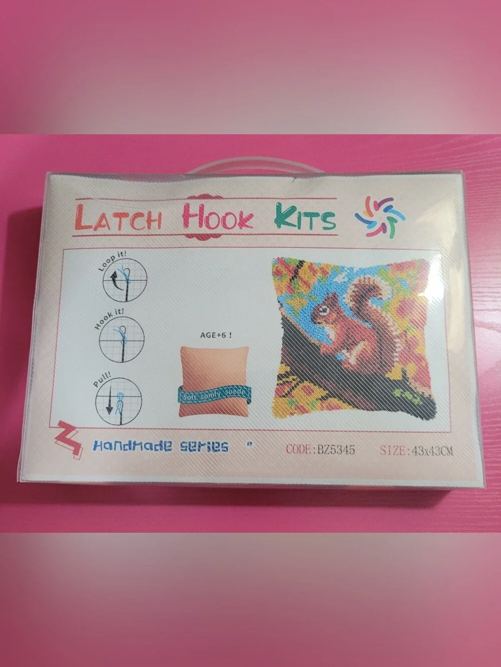 Latch Hook Kit Age 6+ Squirrel NIB (1633)